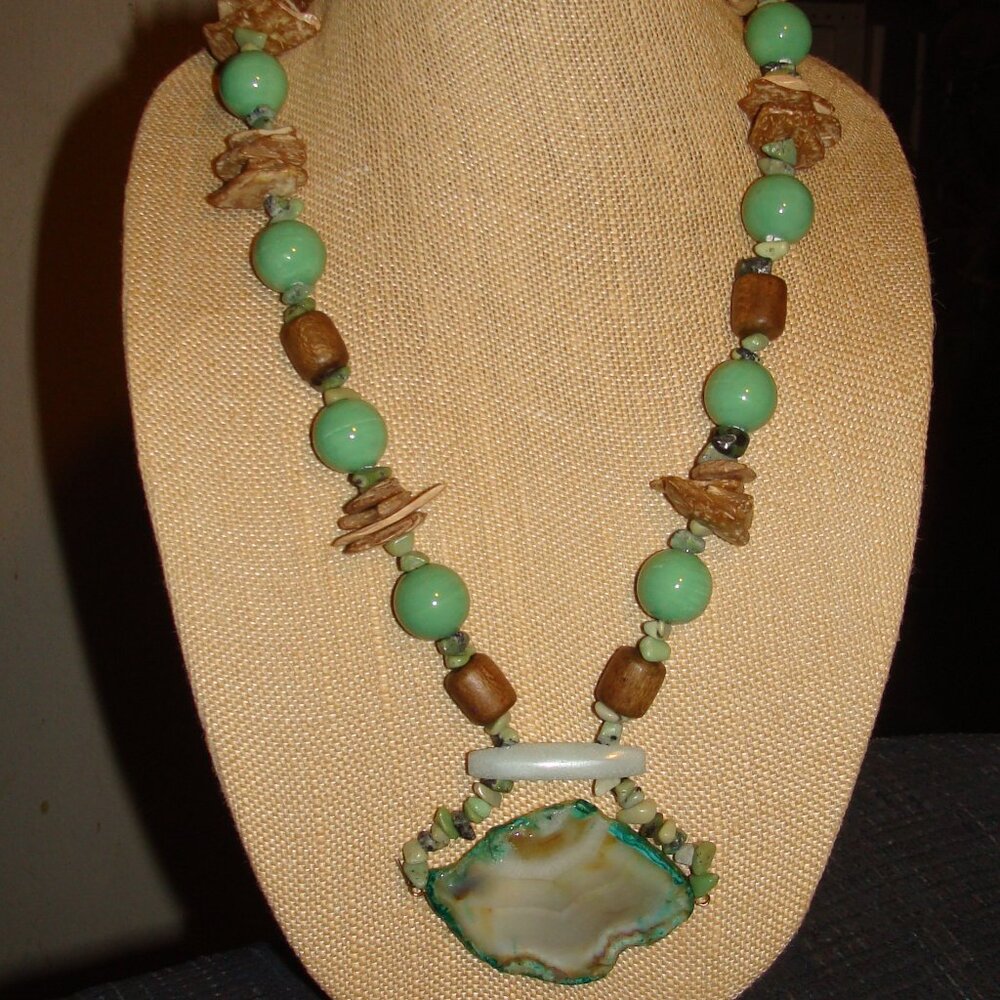 Custom Jewelry, Sculpted Green & Cream Agate Stone Pendant, Small Agate Accents